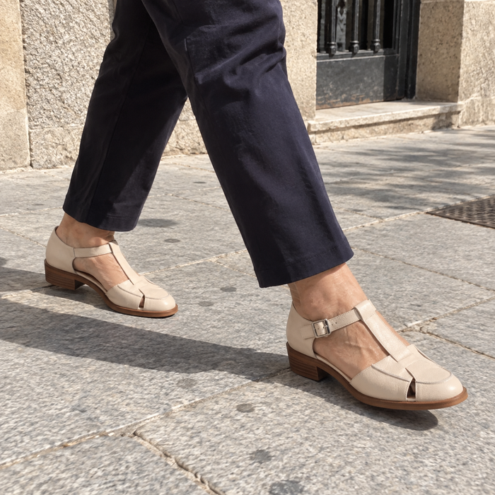 Combinan con pantalones, faldas y vestidos con un aire femenino y actual.